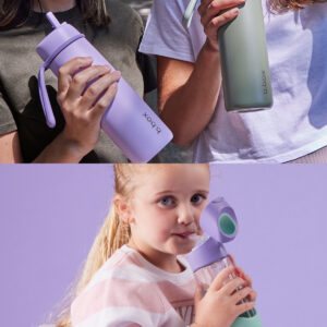 Kolaż zdjęć: dorośli trzymający butelki termiczne b.box oraz mała dziewczynka pijąca wodę z tritanowego bidonu ze słomką b.box Lilac Pop.